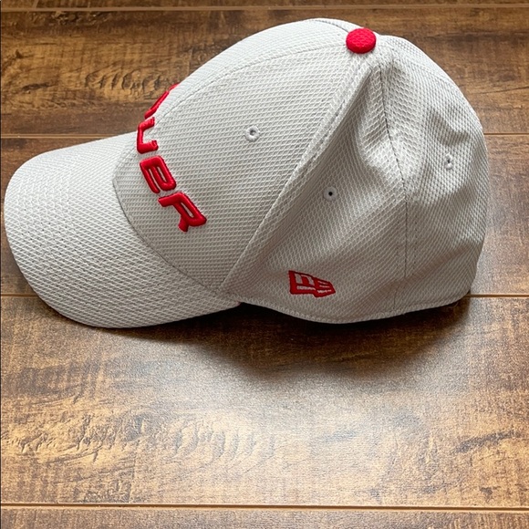 New Era Bauer Hat - Picture 2 of 5